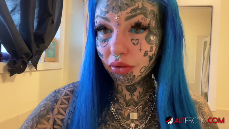 Alt Erotic: La masturbation en solo d'Amber Luke pendant le confinement