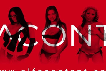 Busty babes paradise: Bu çift arkadaşlarını sikişirken izlemek için davet etti