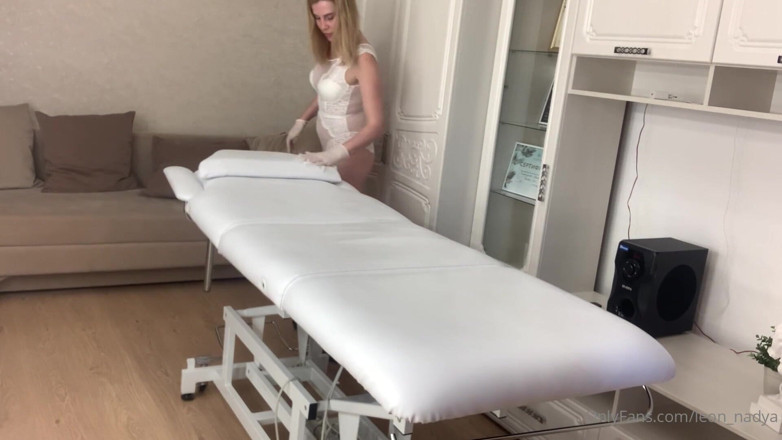 SugarNadya: C'est du bonheur de regarder la belle maîtresse et de...