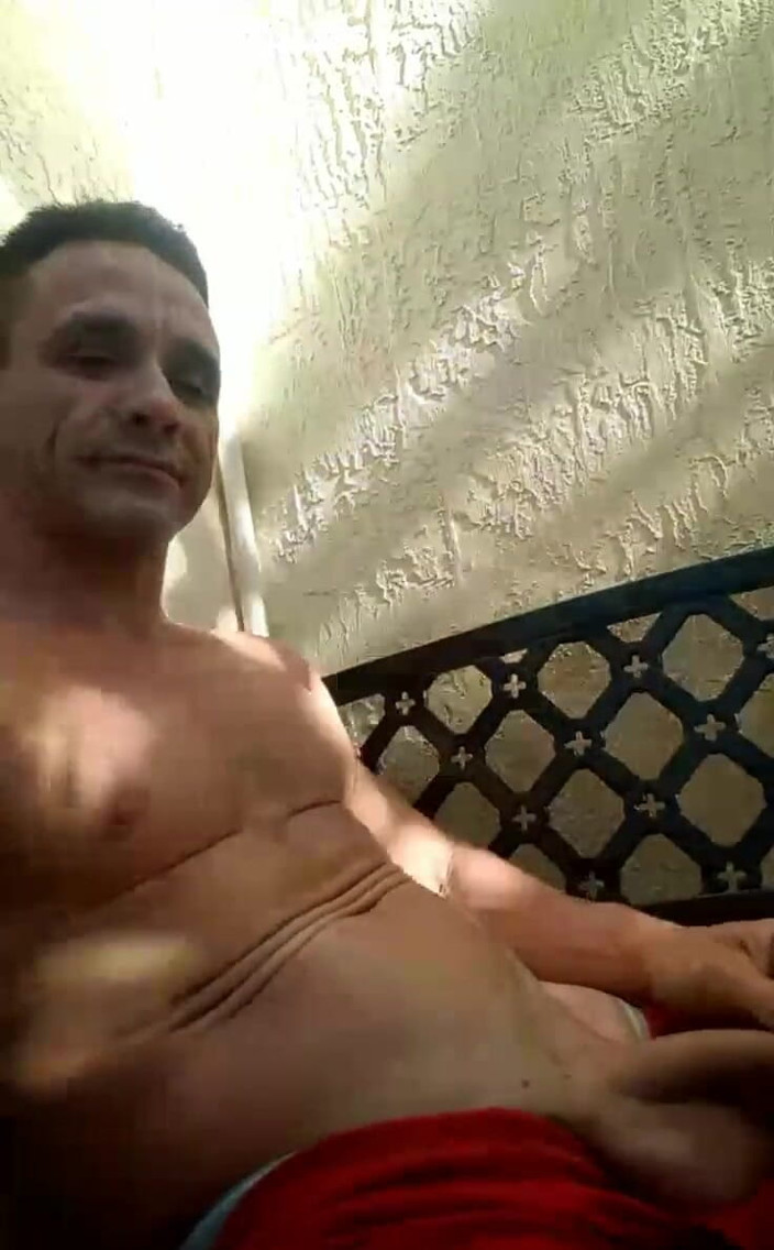 Eden Adonis: Încerc fluxul în timp ce ești excitată