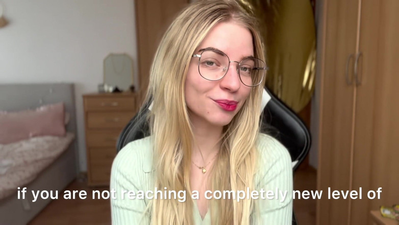 Goddess_Bella_Rae: Мы оба знаем твоего гея