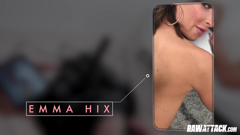 Raw Attack: 쪼이는 POV에서 더블 질싸를 받는 Emma Hix