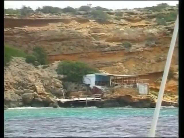 GANGBANG and BIG BOOBS: Dos Amigas Están De Vacaciones En Ibiza Y Se Follan...