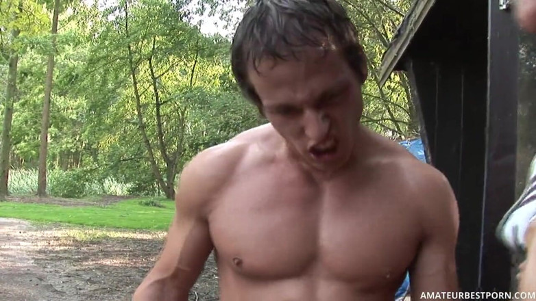 PurefilmsTv: Should be a picnic but I start to eat two...