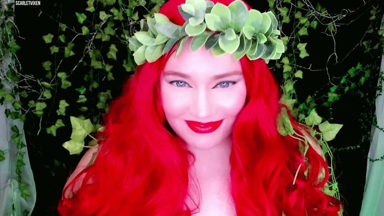 Scarlet Vixen: Poison Ivy's Transformation