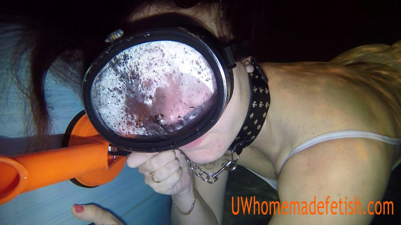 UW Homemade Fetish: Havuzda mastürbasyon su altında kötü gitti