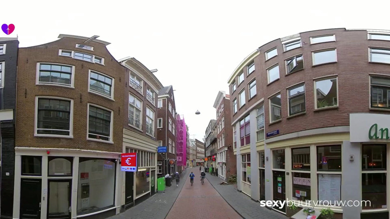 Sexy Buurvrouw: Lelaki penghantar pizza Belanda: blowjob, kongkek! (Amsterdam) - Buurvrouw seksi