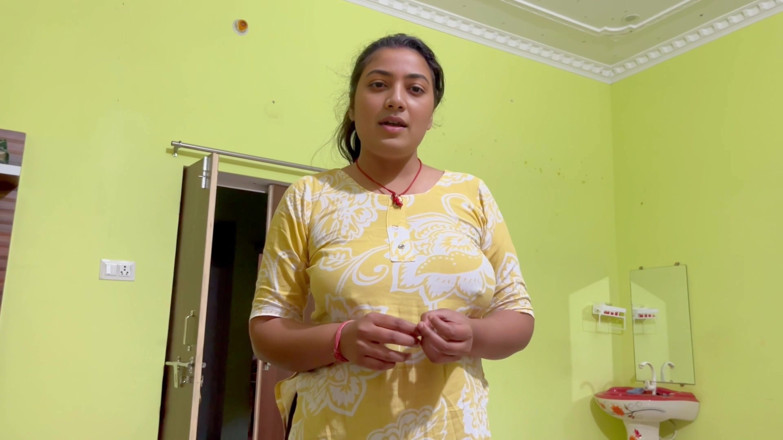 Hotty_ragini: Ma demi-sœur se fait baiser par moi, elle veut réparer 2000...