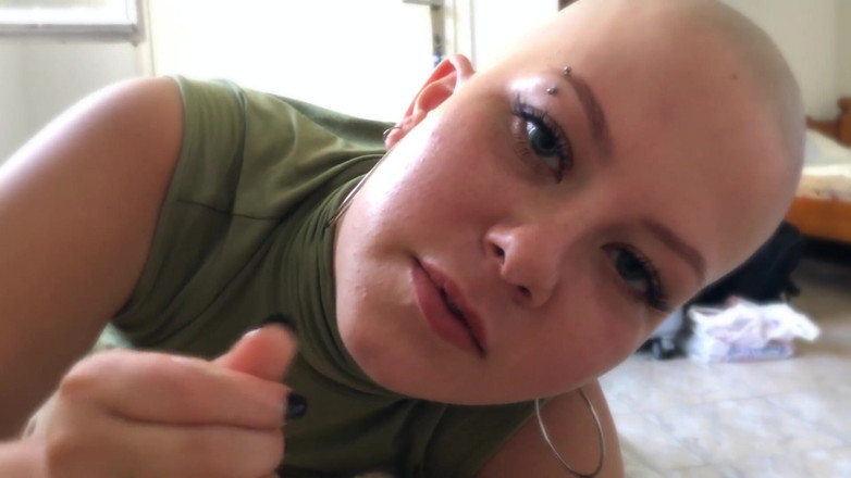 Vilu_and_Mi: Vilu Vidish eye contact punheta pov