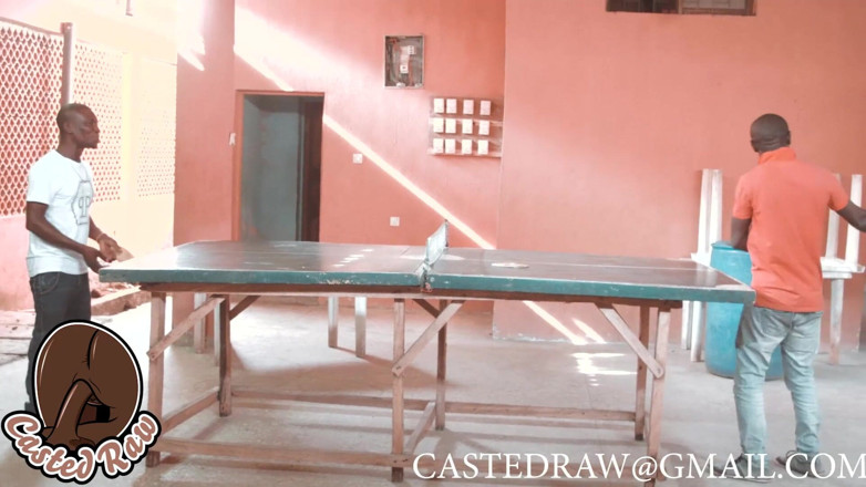 Castedraw: Pelayan muncrat dientot dua kontol