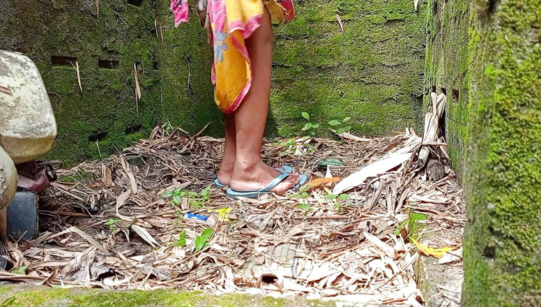 Dogrupali69: Al aire libre baño, tía
