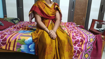 Sexy sindu: Sindu Bhabhi Saree Sex with Devar in the Bedroom