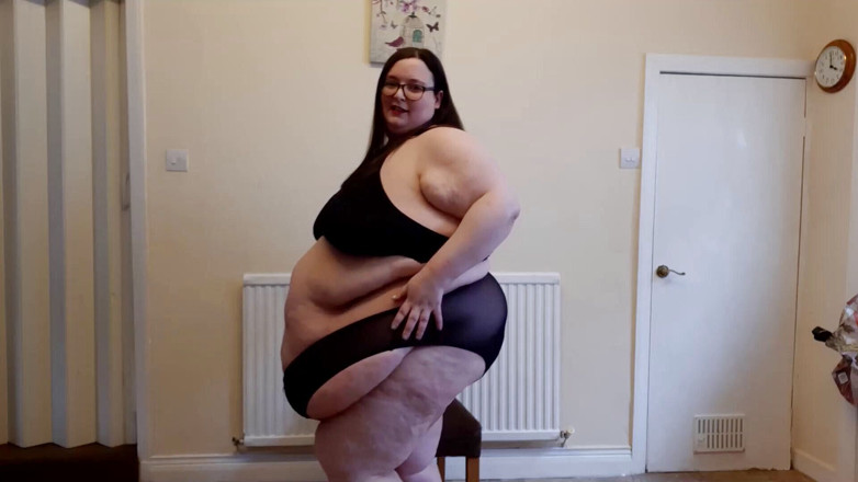 SSBBWLadyBrads: Neue dessous anprobieren