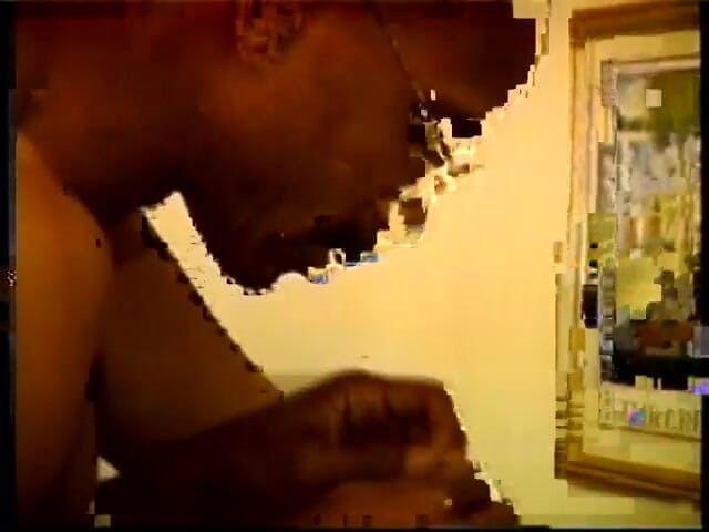 First Black Sexperience: Enormes paus pretos enchem todos os buracos das mães negras...