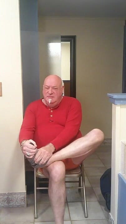 beardaddychub: Striptease von auftragnehmer