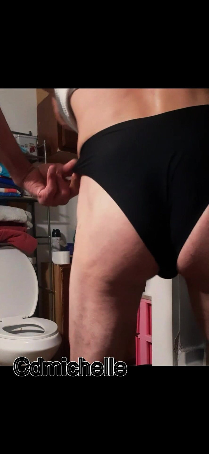 Cd Michelle lingerie: Crossdresser cdmichell v černých kalhotkách