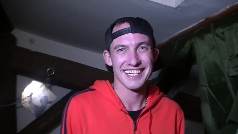 FRENCH HOLES CREAMPIED: Ryan Twink preñada por su amigo heterosexual curioso
