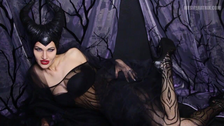 Lady Mesmeratrix Official: A maleficenteyes...