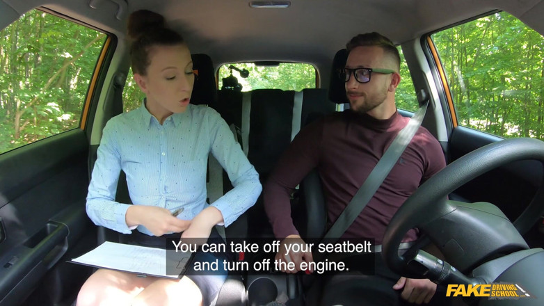 Fake Driving School: Лижи мою пизду, щоб заспокоїти мене