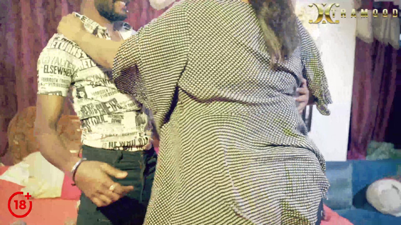 Xtramood: Baile desnudo con sucharita sexy después de una fiesta de...