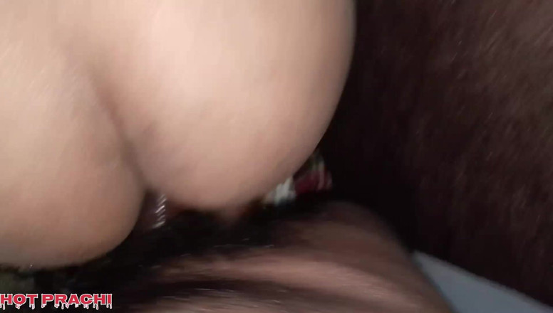Hot prachi: Desi Dorf-stiefmutter bereit, ins Einkaufszentrum zu gehen, aber ich betrete...