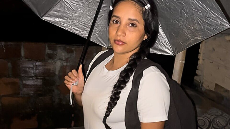 Gilversexy: Une étudiante à forte poitrine est-elle un jour de pluie ! Deepthroat