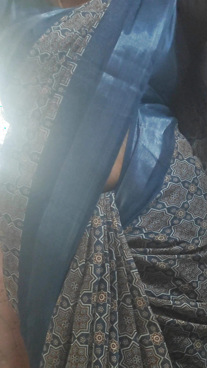 Realmallucouplevlog: Cette mallu adore le dominer en position amazone