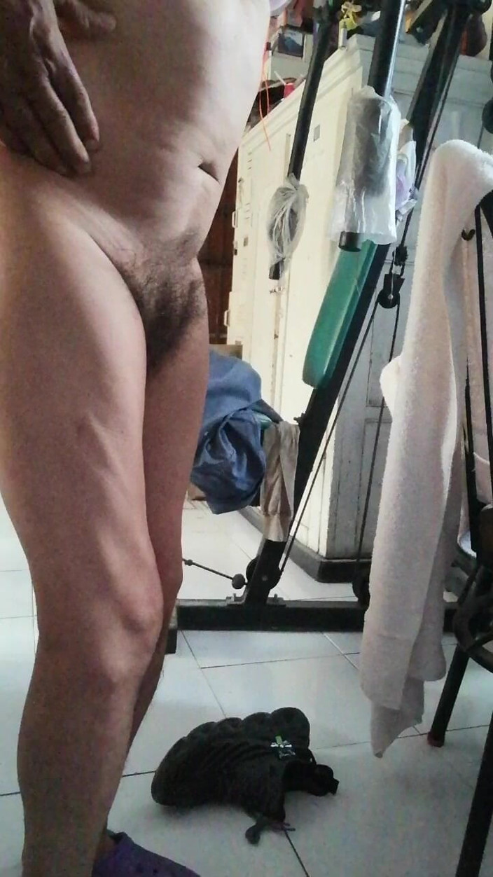 Marga9012: Latina poilue