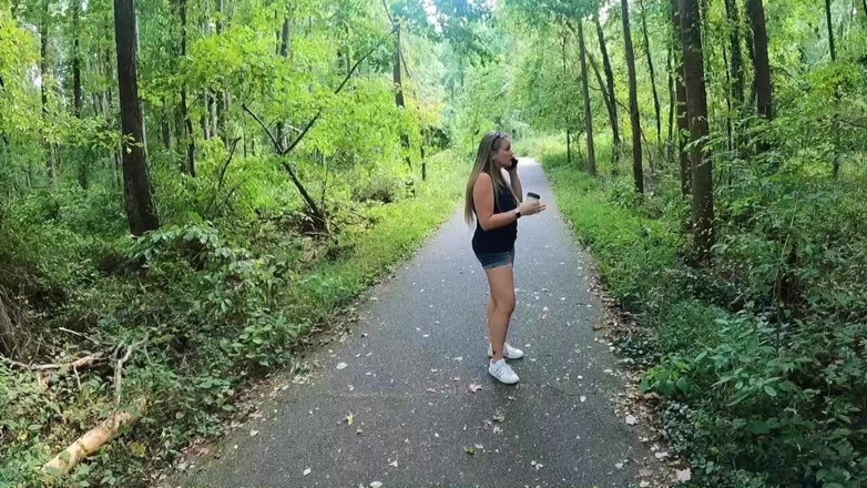 Victoria Peaks: Karen