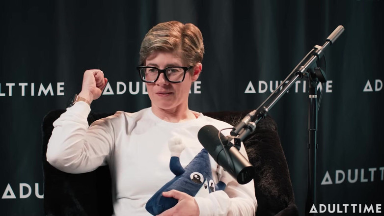 Adult Time Podcast: Hazel Moore : Mormon trempée, actrice porno, le parti est fini |...