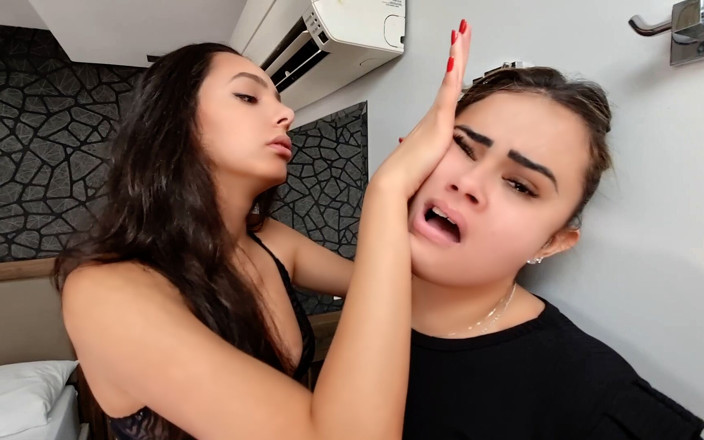 FetishKing: Massage facial puissant - serre-moi taquine-moi