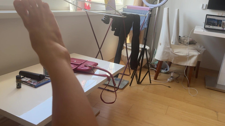 Gina Gerson: ソロオイリーフィートPOV