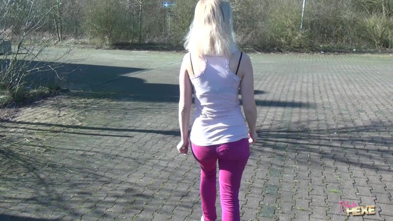 Blondehexe: Buitenshuis Hobbyhure