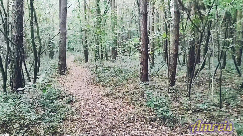 Amreis: Masturbation torride dans la forêt extrême, éjaculation dans slomo