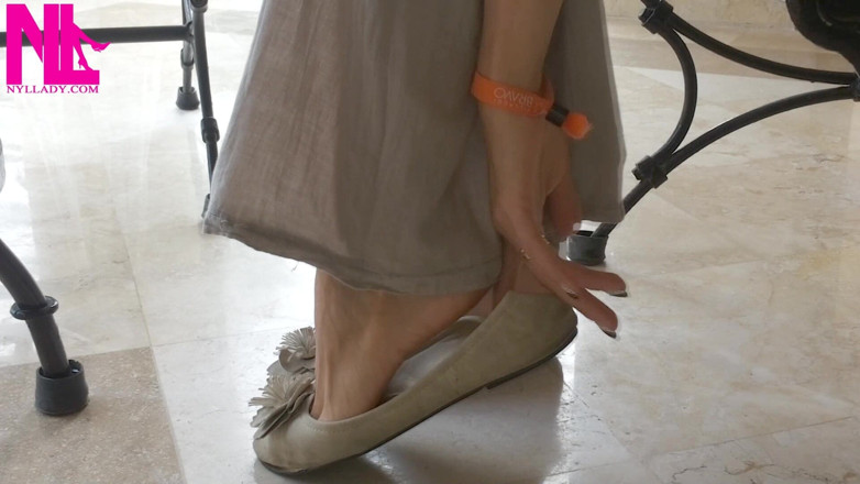 Nyllady: Ballet Flats sapateando descalça
