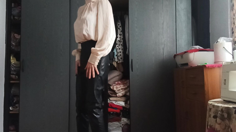 Governess Victorian fashion glamour: 2023 02 18 Cabină de probă