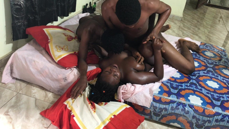 Amateur Teen Studio: Africké děvky dobře ošukané čůráky