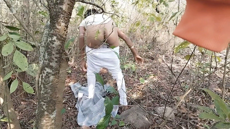 Graju1244: Awek kolej panas dikongkek guru kolejnya