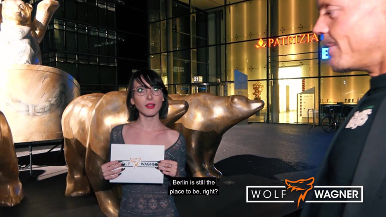 Wolf Wagner.love: Chó cái Punk Lou Nesbit nứng vì con cu to...