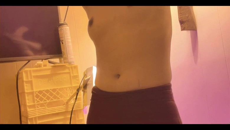 sweethanajapanese: Pizdă japoneză sexy Fată drăguță mică în cameră singură