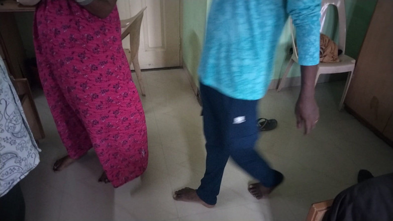 Tamil lesbian: Masa rehat