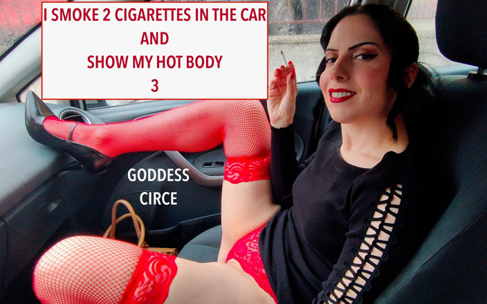 Goddess Circe: मैं कार में 2 सिगरेट पीती हूं और अपना हॉट शरीर दिखाती हूं 3