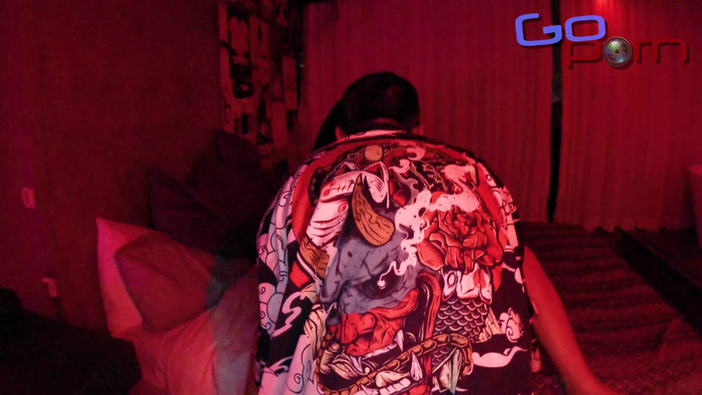 Go porn!: Persetan eksotis di kamar merah, pantatnya terbuka dengan begitu banyak...