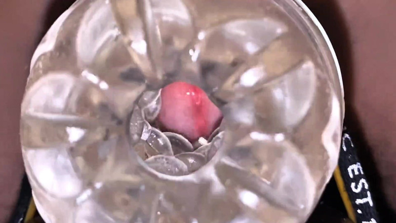 Candylove: Närbild Kuk I Verktyg För Att Onanera Orgasm På Blixt