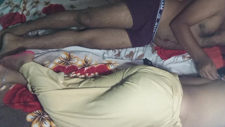 Manjushukla: La plus belle fille indienne sexy ayant une romance