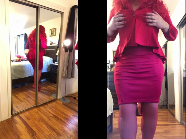 Deanna Doll: Deanna CD娃娃从红色西装中脱下完整视频