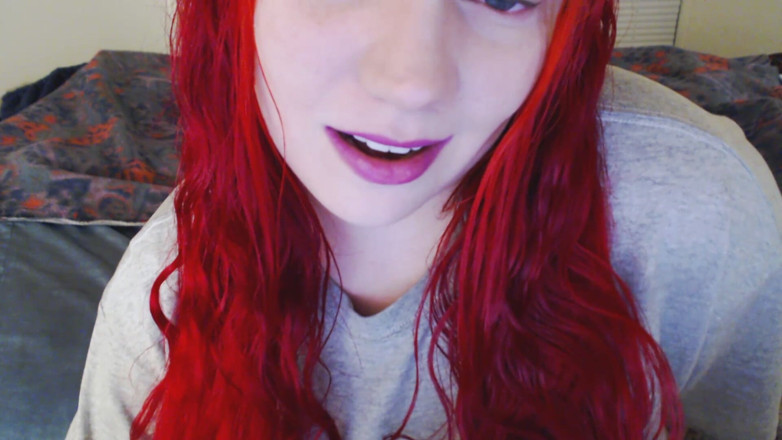 Scarlet Vixen: Lippenstift N mund fetisch lila lippen