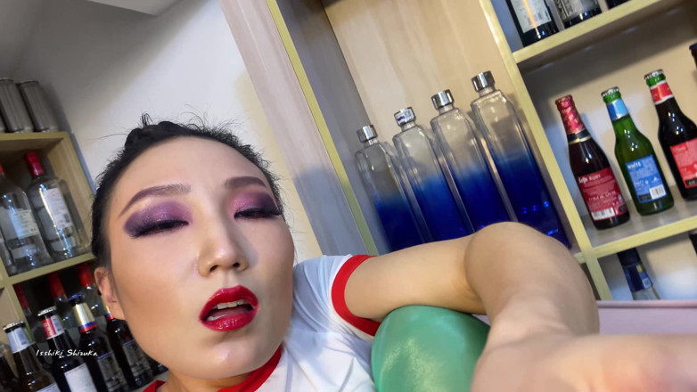 IsshikiShizuka: Lust 05 — Вона любить займатися спортом у панчохах