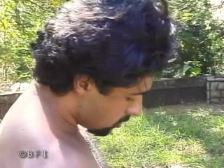 Ladyboy Paradise: Chicos y muñecas 3 -2 escenas en 1-