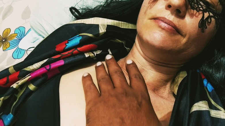 Bolly Karma: Ele chega a uma vagabunda especial